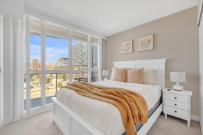 Great Location Near Rogers Centre & Parking